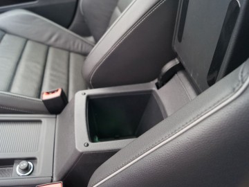 Volkswagen Golf R 2,0 TSI 310 KM DSG7 4Motion &ndash; Więcej Golfa w Golfie